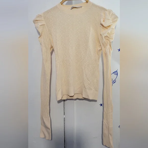 Zara Long Sleeve Ruffled Shoulders Size Small - Picture 1 of 4